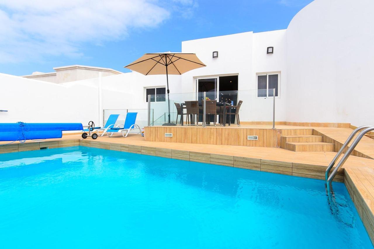Villa Xana Плая Бланка Екстериор снимка