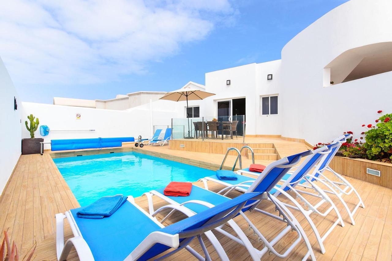 Villa Xana Плая Бланка Екстериор снимка