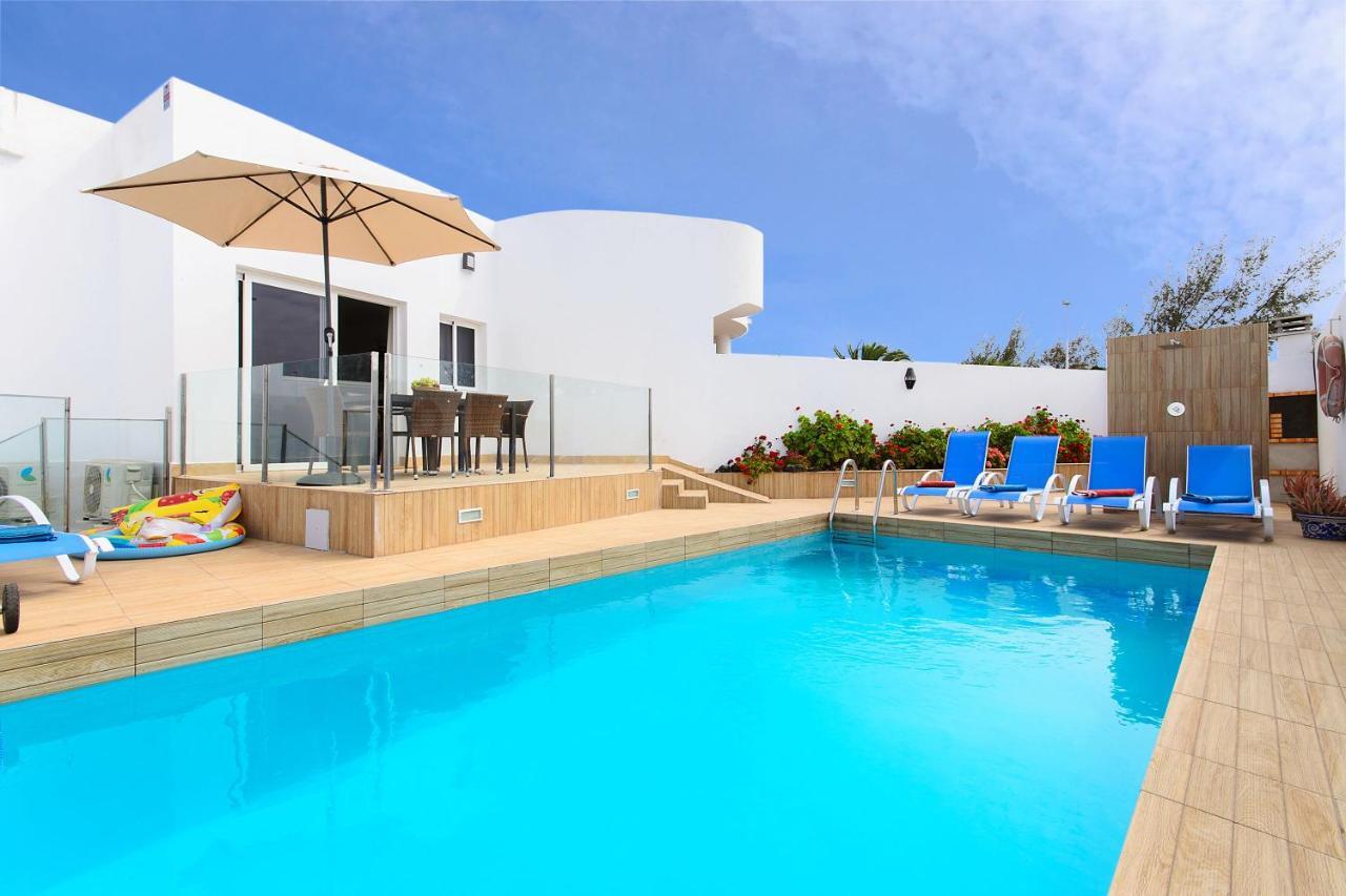 Villa Xana Плая Бланка Екстериор снимка